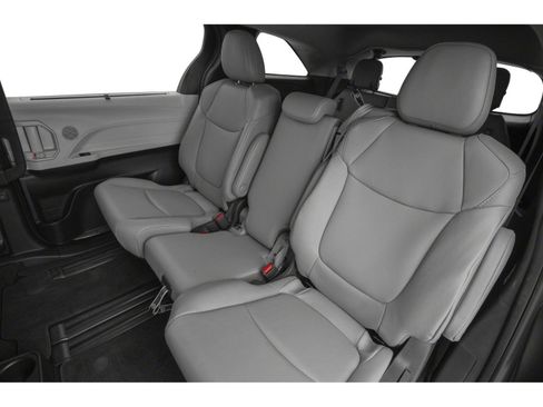 New 2026 Toyota Sienna XLE image 8