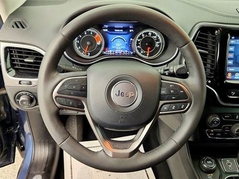 Used 2021 Jeep Cherokee Limited AWD/4WD image 14