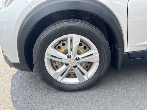 Used 2020 Nissan Kicks S FWD image 26