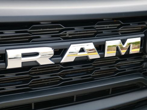 Used 2024 RAM ProMaster 2500 w/ Convenience Group FWD image 8