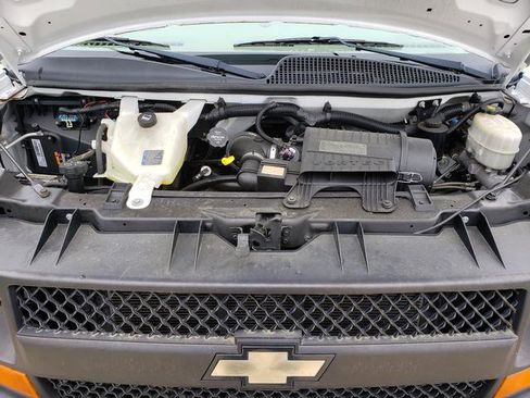 Used 2014 Chevrolet Express 3500 RWD 3500 135 image 26