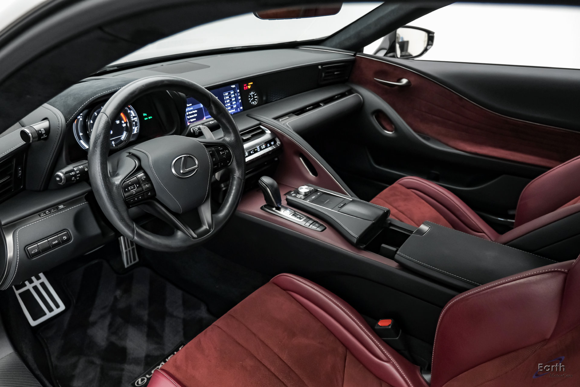 Used 2018 Lexus LC 500 Coupe w/ Performance Package RWD image 3