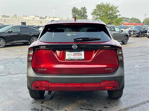 New 2025 Nissan Kicks SV w/ SV Premium Package image 5