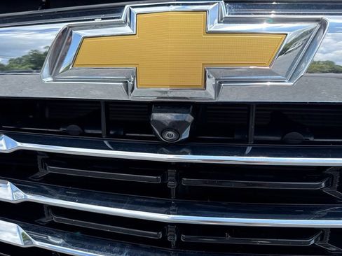 Used 2025 Chevrolet Tahoe LT RWD image 36