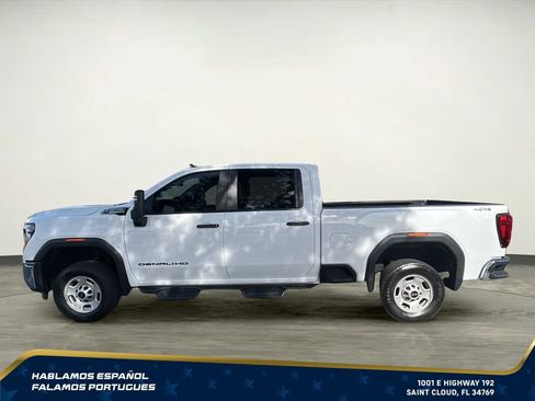 Used 2024 GMC Sierra 2500 Pro AWD/4WD image 3