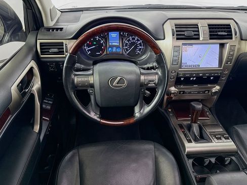 Used 2017 Lexus GX 460 Premium w/ Premium Package image 23