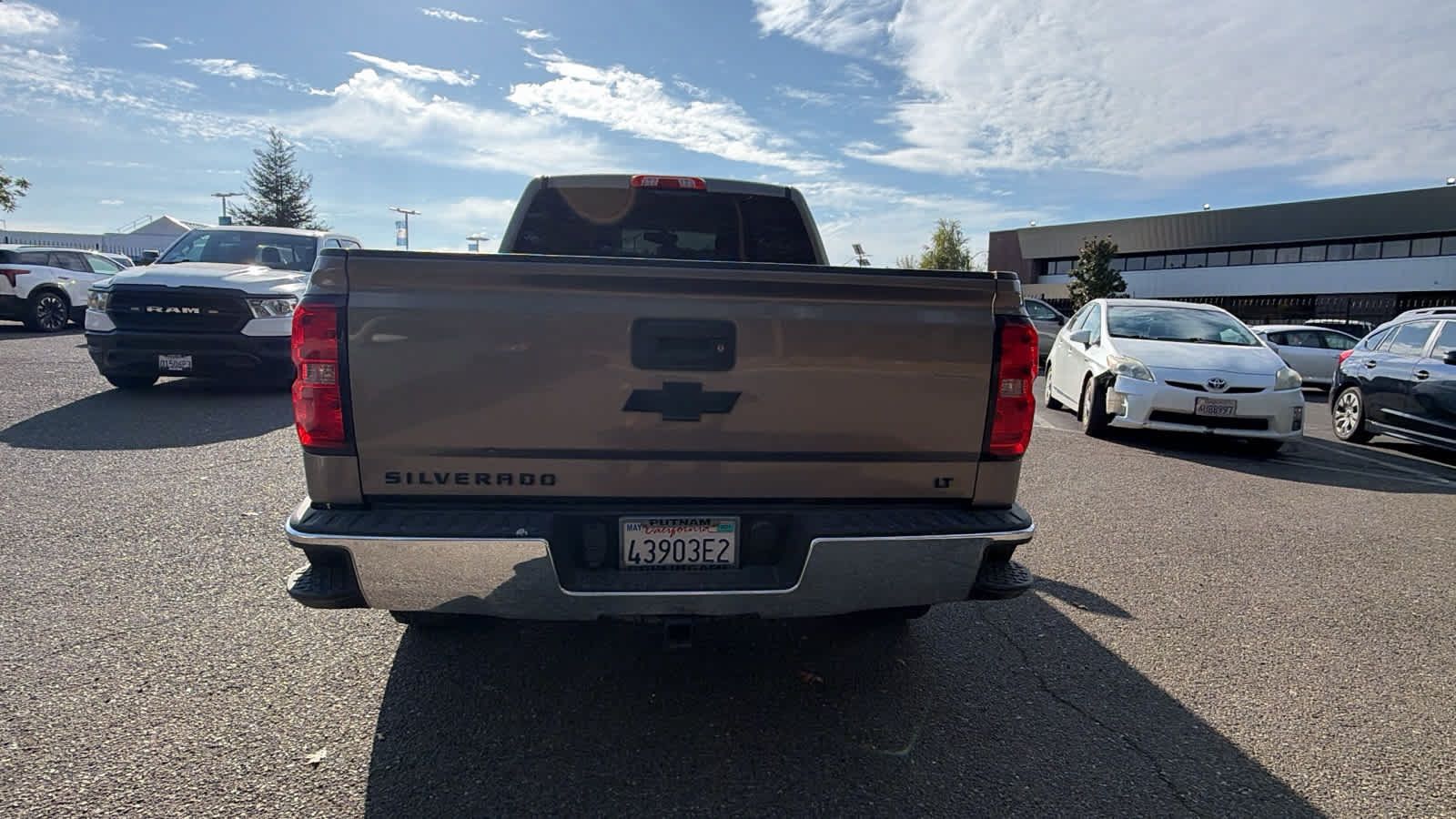 Used 2017 Chevrolet Silverado 1500 LT w/ All Star Edition AWD/4WD image 6