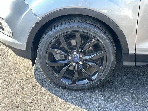 Used 2018 Ford Escape SE w/ SE Sport Appearance Package AWD/4WD image 5
