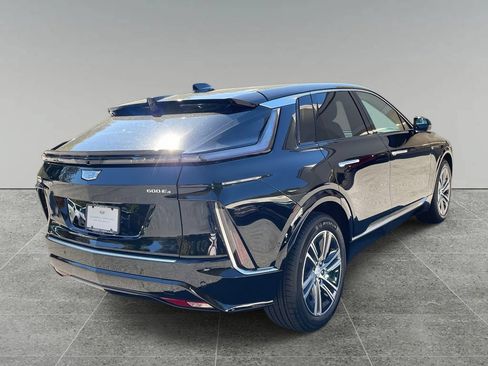 New 2026 Cadillac Lyriq Premium Luxury AWD/4WD image 5