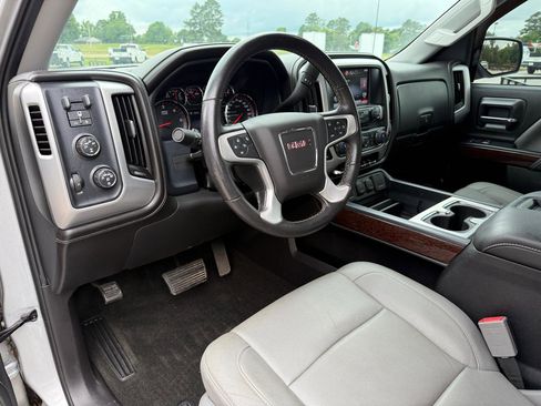 Used 2015 GMC Sierra 1500 SLT w/ SLT Crew Cab Value Package AWD/4WD image 11