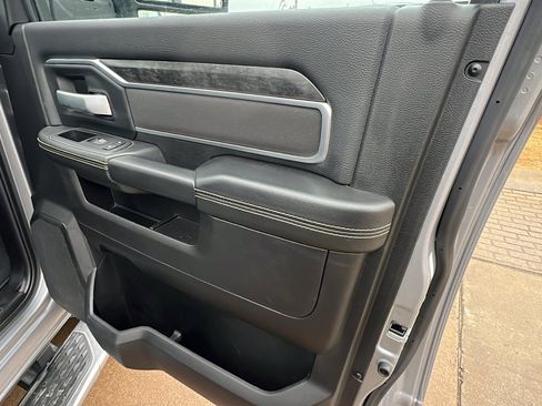 Used 2024 RAM 2500 Big Horn w/ Bed Utility Group image 18