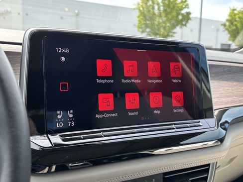 Used 2025 Volkswagen Atlas SEL Premium R-Line image 24