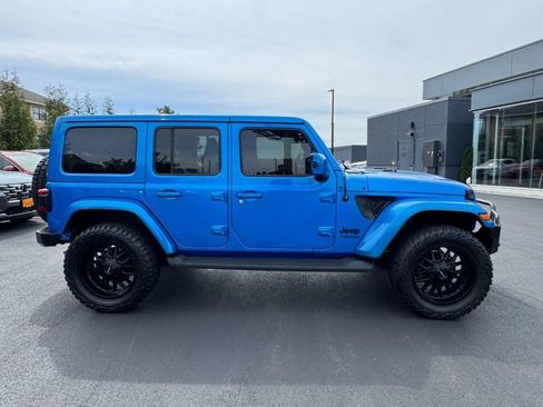 Used 2021 Jeep Wrangler Unlimited Sahara image 2