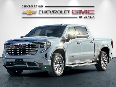 New 2026 GMC Sierra 1500 Denali w/ Technology Package AWD/4WD image 7
