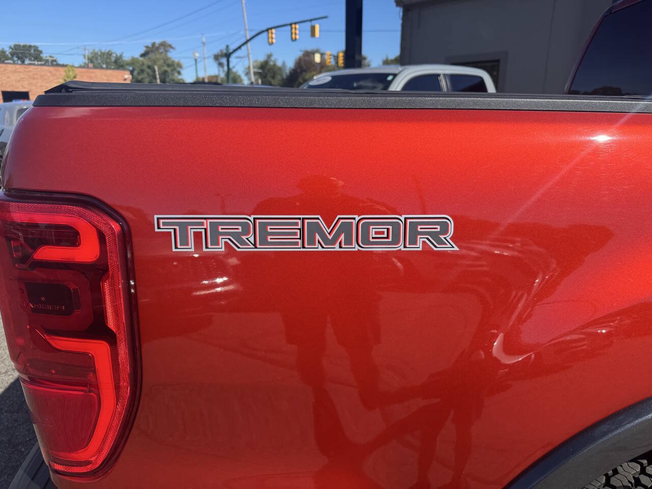 Used 2023 Ford Ranger Lariat w/ Tremor Off-Road Package AWD/4WD image 25