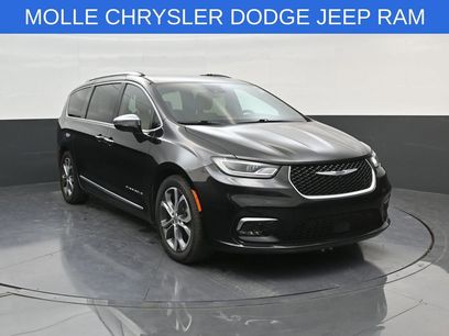 Used 2022 Chrysler Pacifica Pinnacle