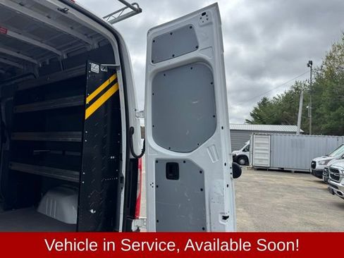 Used 2022 Mercedes-Benz Sprinter 1500 image 13