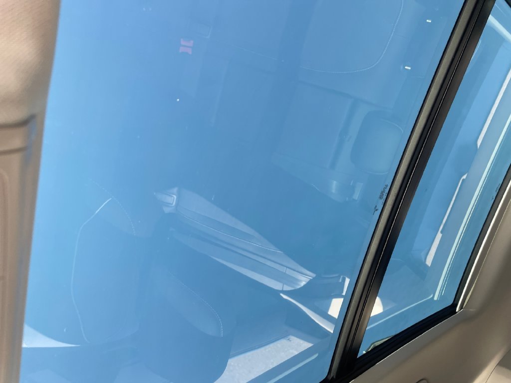 Certified 2023 Volkswagen Taos SE FWD image 17