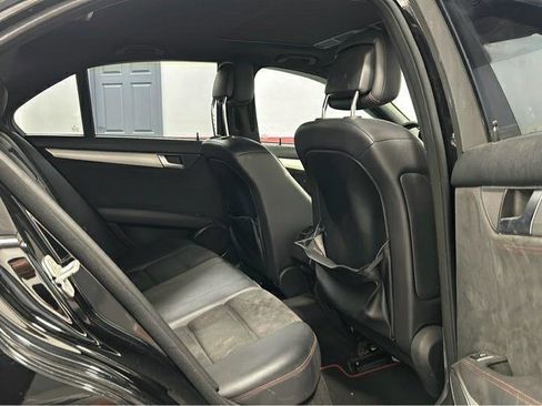 Used 2013 Mercedes-Benz C 250 Sedan image 9