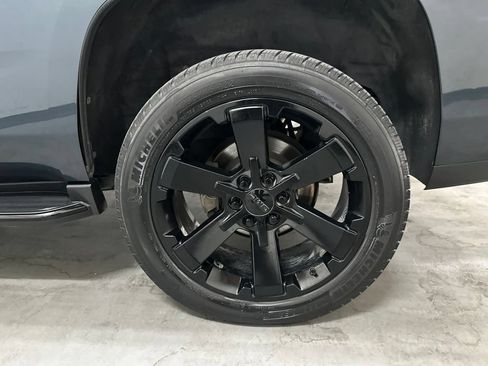 Used 2019 GMC Yukon SLT w/ Graphite Performance Edition RWD image 70