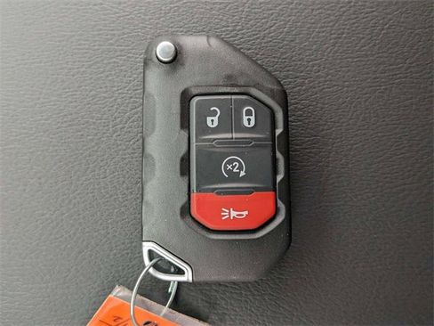 New 2024 Jeep Wrangler Unlimited Sahara image 36