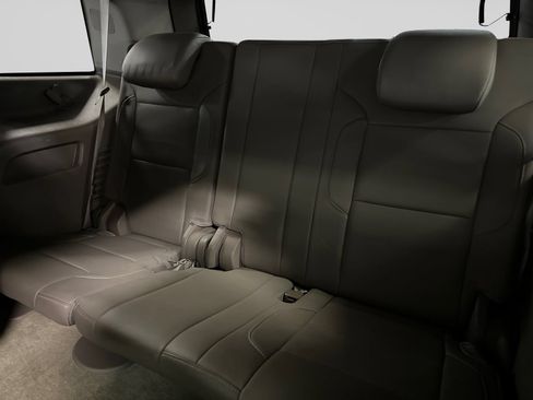 Used 2015 Chevrolet Tahoe LTZ AWD/4WD image 20