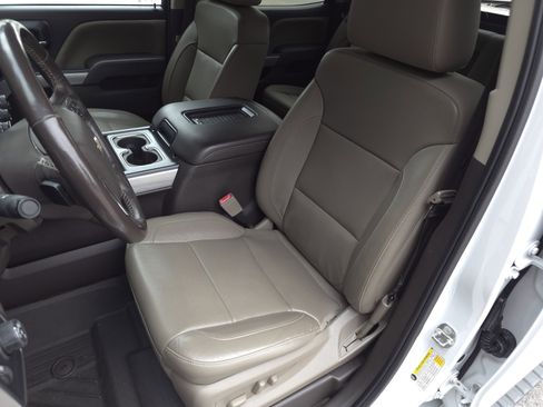 Used 2018 Chevrolet Silverado 1500 LTZ Z71 w/ LTZ Plus Package image 10