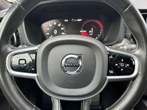 Used 2021 Volvo XC60 T8 R-Design w/ Advanced Package AWD/4WD image 28