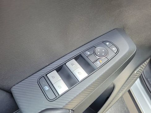 Used 2026 Mitsubishi Outlander ES FWD image 14