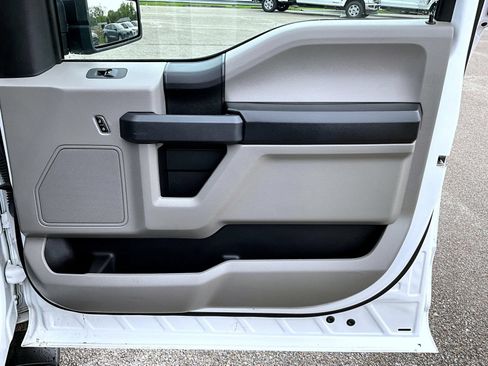 Used 2019 Ford F150 XL w/ Equipment Group 101A Mid AWD/4WD image 17