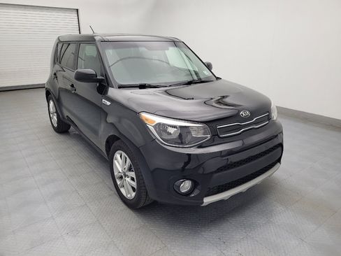 Used 2019 Kia Soul + image 13