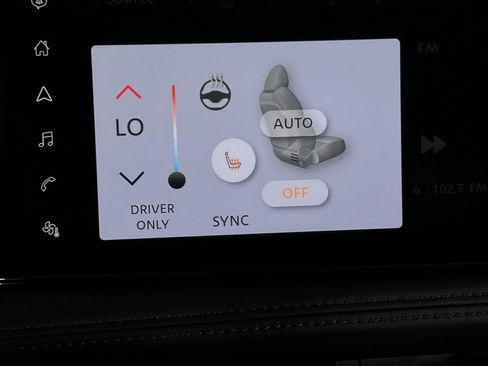 Used 2024 Nissan Ariya FWD image 20