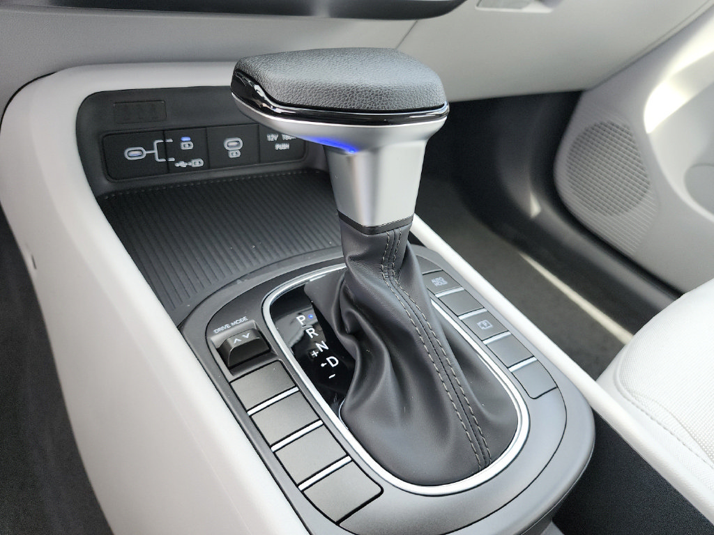 New 2027 Hyundai Kona SE FWD image 29