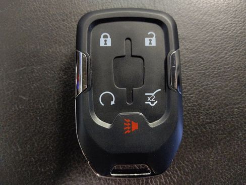 Used 2017 GMC Acadia Denali image 32