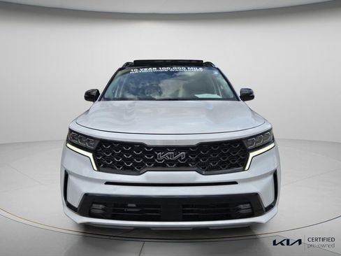 Certified 2022 Kia Sorento SX FWD image 5