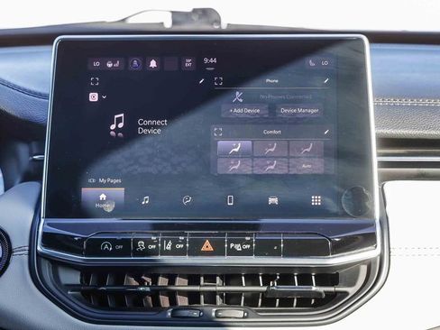 Used 2024 Jeep Compass Limited image 15