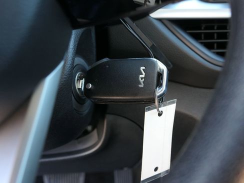 Used 2024 Kia Forte LXS image 17