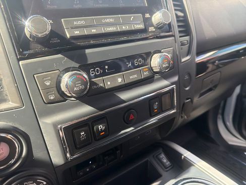 Used 2024 Nissan Titan SV w/ SV Convenience Package image 35