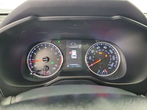 Used 2020 Toyota RAV4 XLE w/ Convenience Package FWD image 27