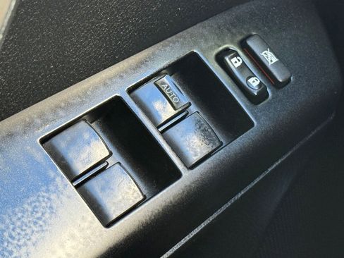 Used 2018 Toyota RAV4 XLE image 25