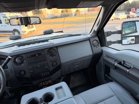 Used 2015 Ford F250 XL w/ Power Equipment Group image 42