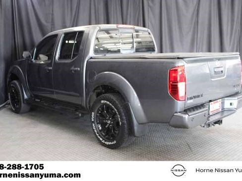 Used 2018 Nissan Frontier SV w/ Value Truck Package AWD/4WD image 16