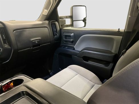 Used 2018 GMC Sierra 2500 4x4 Crew Cab image 24
