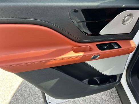 New 2026 Lincoln Aviator Reserve image 19