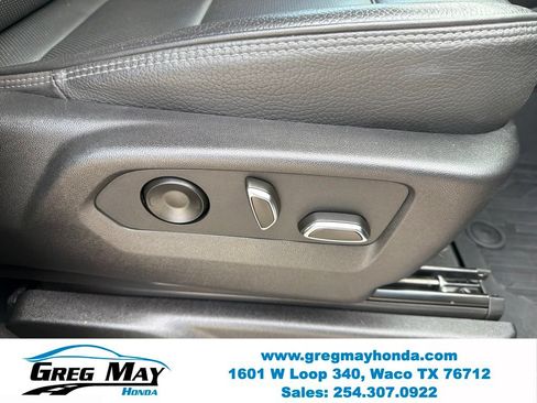 Used 2022 GMC Yukon Denali RWD image 38