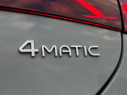 Used 2023 Mercedes-Benz EQE 500 4MATIC Sedan image 59