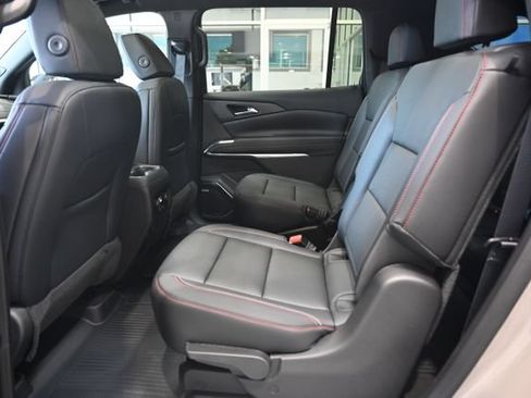 New 2026 Chevrolet Traverse Z71 w/ Enhanced Driving Package AWD/4WD image 11