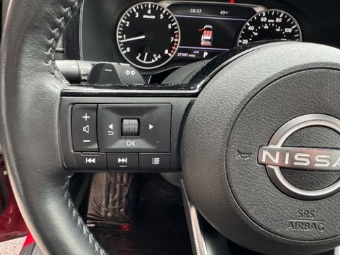 Used 2023 Nissan Pathfinder SL image 23