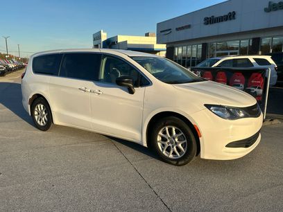 Used 2017 Chrysler Pacifica Touring