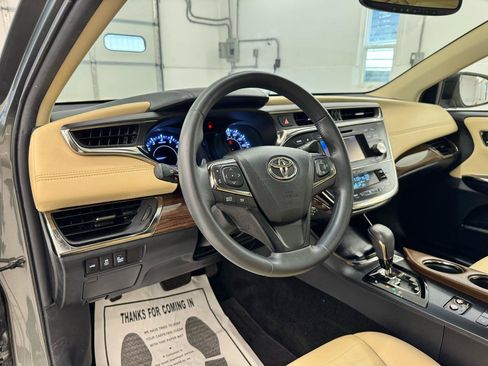 Used 2014 Toyota Avalon XLE Touring FWD image 15